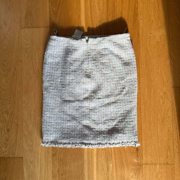 CHANEL tweed skirt - Picture 2 of 7
